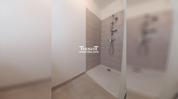 Ma-Cabane - Location Appartement Nîmes, 82 m²
