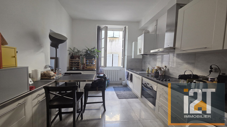 Ma-Cabane - Location Appartement Nîmes, 65 m²
