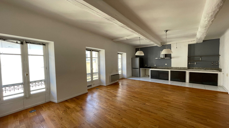 Ma-Cabane - Location Appartement NIMES, 100 m²