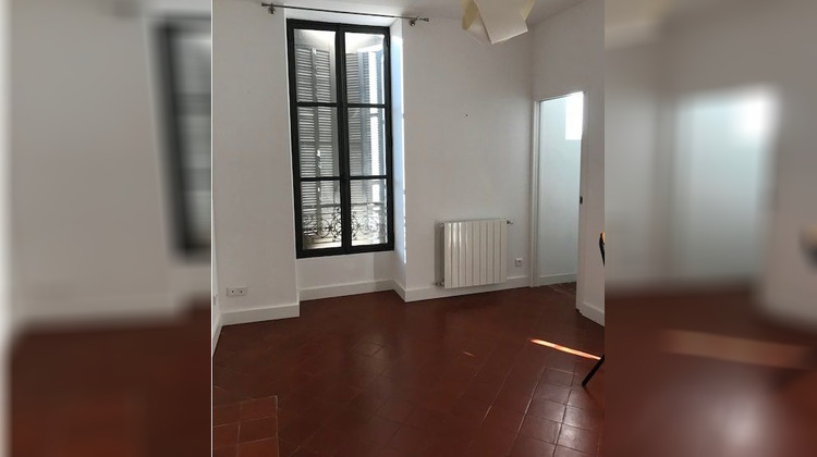 Ma-Cabane - Location Appartement NIMES, 92 m²