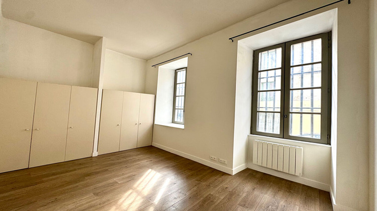 Ma-Cabane - Location Appartement NIMES, 48 m²