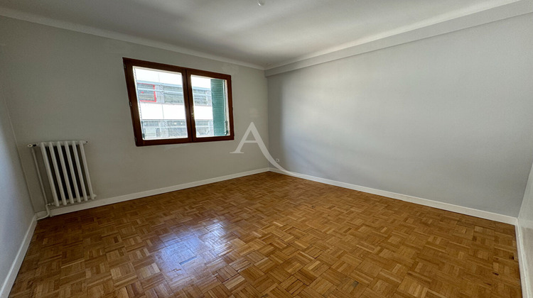 Ma-Cabane - Location Appartement NIMES, 73 m²