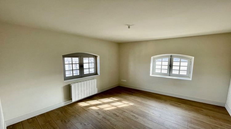 Ma-Cabane - Location Appartement NIMES, 68 m²