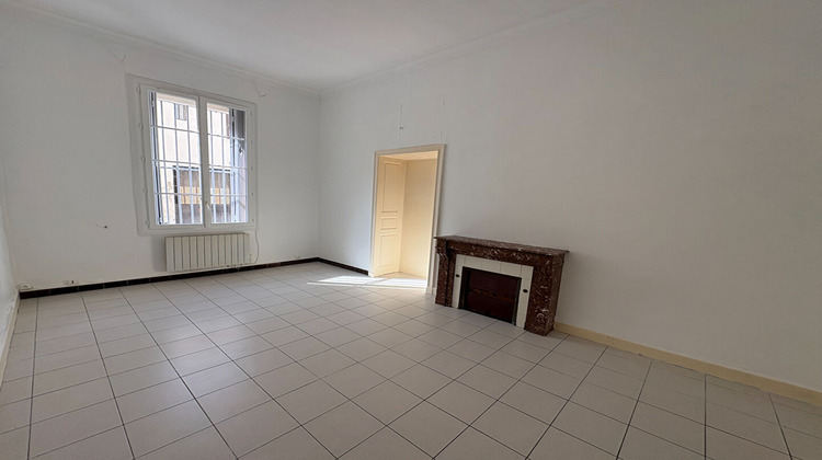 Ma-Cabane - Location Appartement NIMES, 39 m²