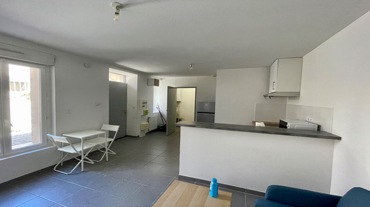 Ma-Cabane - Location Appartement NIMES, 34 m²