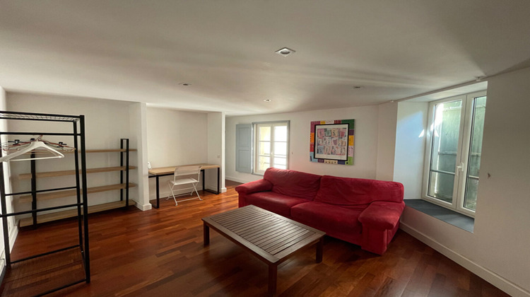 Ma-Cabane - Location Appartement NIMES, 60 m²
