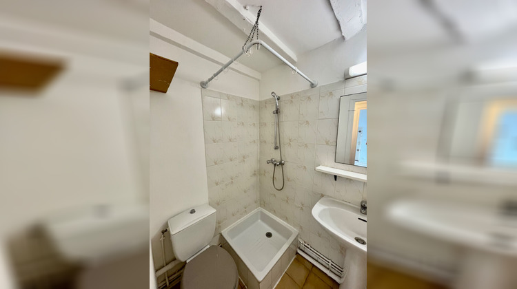 Ma-Cabane - Location Appartement NIMES, 23 m²