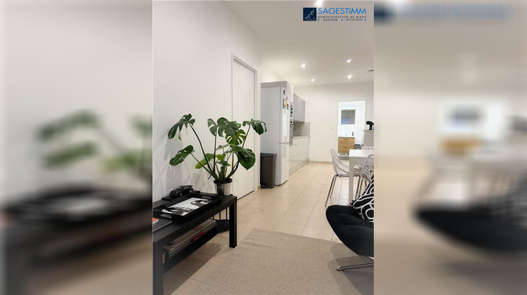Ma-Cabane - Location Appartement NIMES, 80 m²