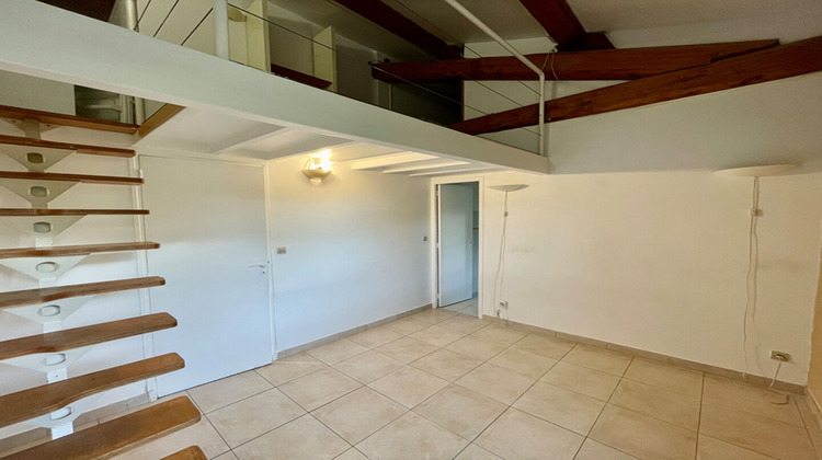 Ma-Cabane - Location Appartement NIMES, 65 m²