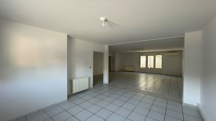 Ma-Cabane - Location Appartement NIMES, 104 m²