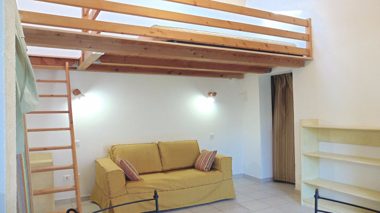 Ma-Cabane - Location Appartement Nîmes, 25 m²