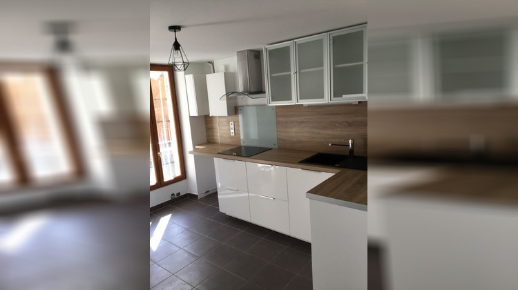 Ma-Cabane - Location Appartement Nîmes, 45 m²