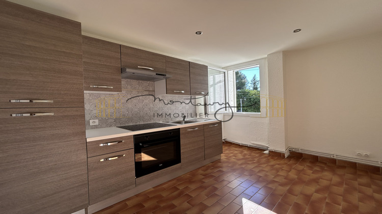 Ma-Cabane - Location Appartement Nîmes, 76 m²