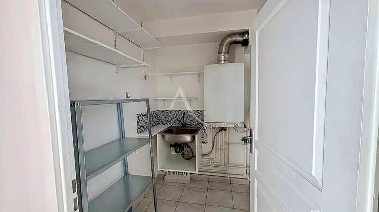 Ma-Cabane - Location Appartement NIMES, 124 m²