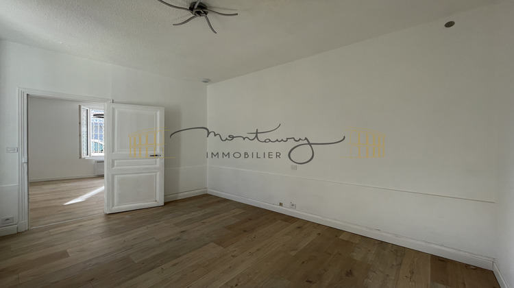 Ma-Cabane - Location Appartement Nîmes, 37 m²