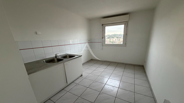 Ma-Cabane - Location Appartement NIMES, 45 m²