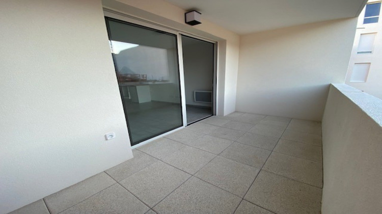 Ma-Cabane - Location Appartement Nîmes, 40 m²