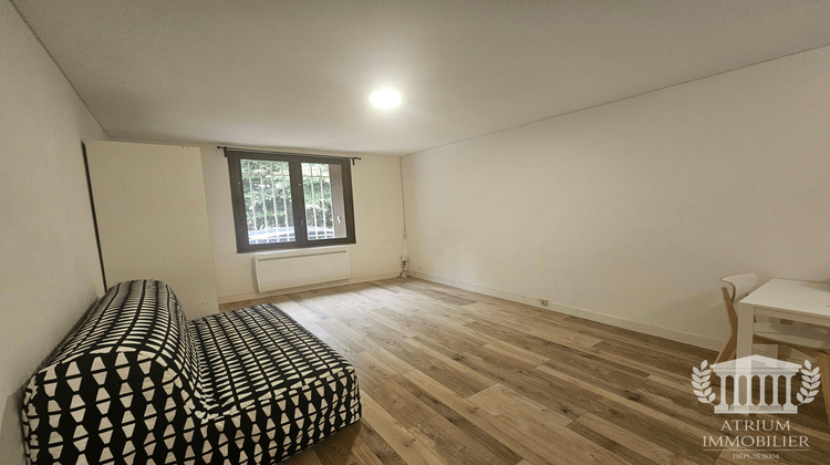 Ma-Cabane - Location Appartement Nîmes, 23 m²