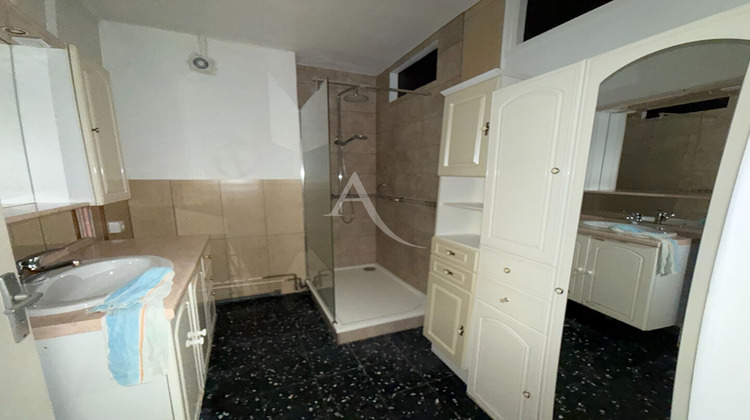 Ma-Cabane - Location Appartement NIMES, 114 m²