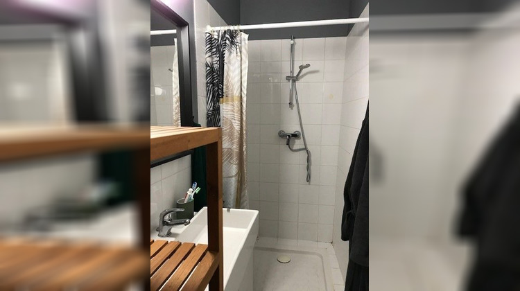 Ma-Cabane - Location Appartement NIMES, 47 m²