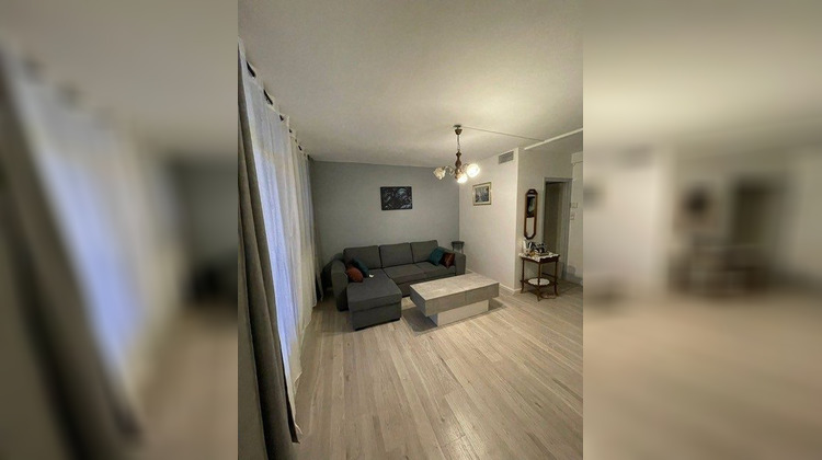 Ma-Cabane - Location Appartement Nîmes, 66 m²