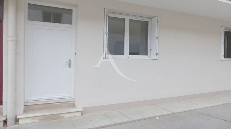 Ma-Cabane - Location Appartement NIMES, 34 m²