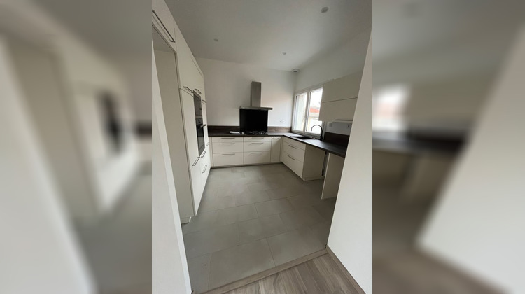 Ma-Cabane - Location Appartement NIMES, 71 m²