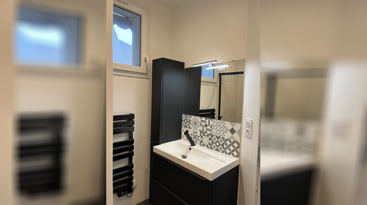 Ma-Cabane - Location Appartement NIMES, 71 m²