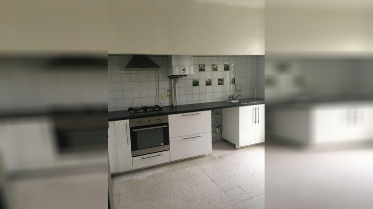 Ma-Cabane - Location Appartement NIMES, 88 m²