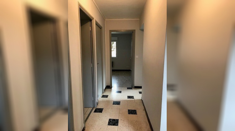 Ma-Cabane - Location Appartement NIMES, 67 m²