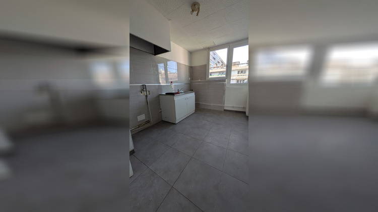 Ma-Cabane - Location Appartement Nîmes, 63 m²