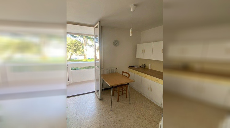 Ma-Cabane - Location Appartement Nîmes, 85 m²