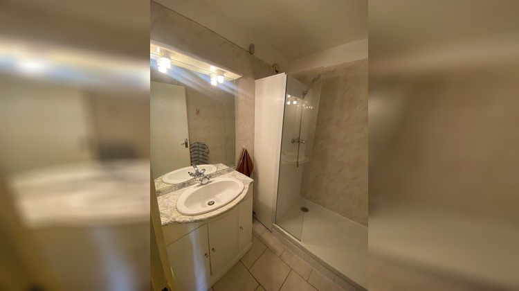 Ma-Cabane - Location Appartement Nîmes, 85 m²