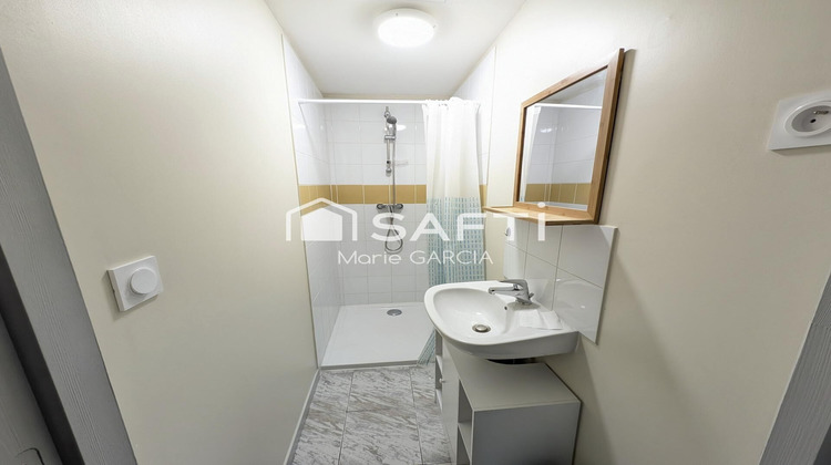 Ma-Cabane - Location Appartement Nimes, 35 m²