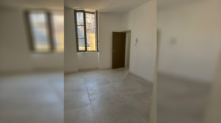 Ma-Cabane - Location Appartement NIMES, 38 m²