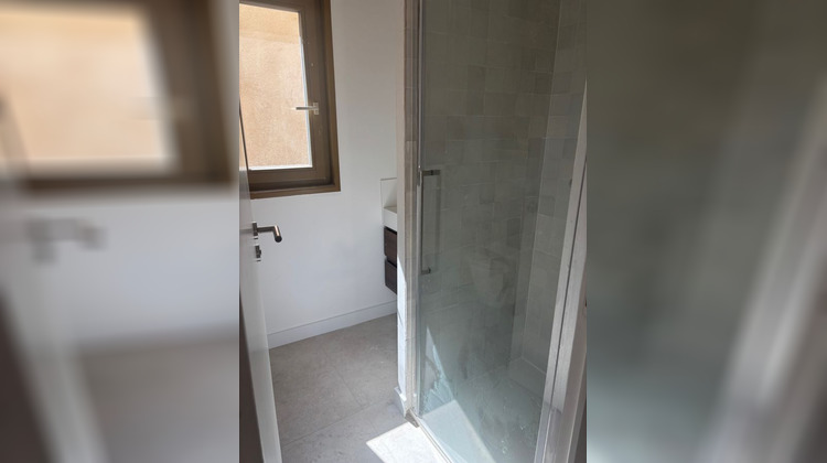 Ma-Cabane - Location Appartement NIMES, 38 m²