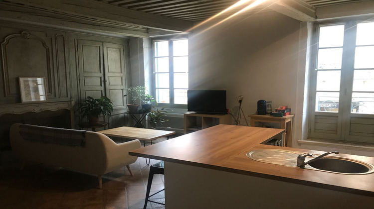 Ma-Cabane - Location Appartement NIMES, 52 m²