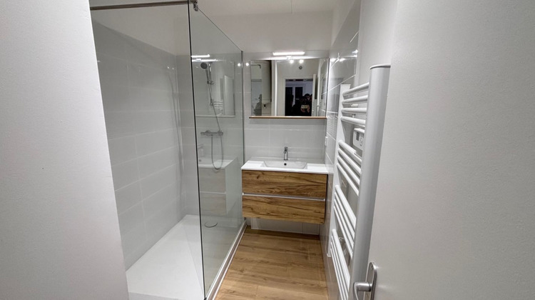 Ma-Cabane - Location Appartement NIMES, 37 m²