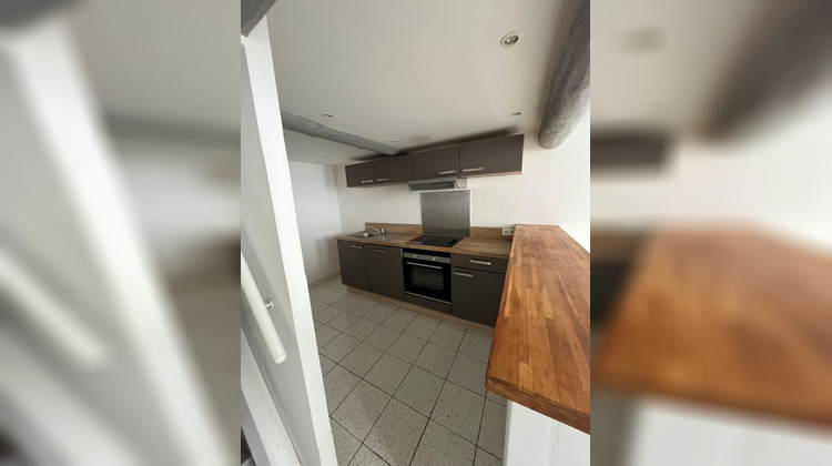 Ma-Cabane - Location Appartement NIMES, 50 m²