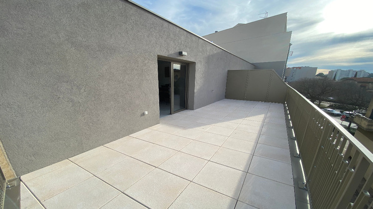 Ma-Cabane - Location Appartement NIMES, 60 m²
