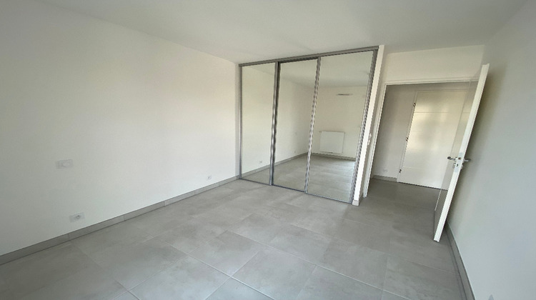 Ma-Cabane - Location Appartement NIMES, 60 m²