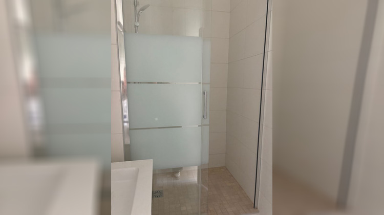 Ma-Cabane - Location Appartement NIMES, 35 m²