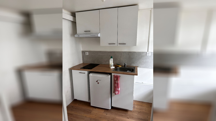 Ma-Cabane - Location Appartement NIORT, 30 m²