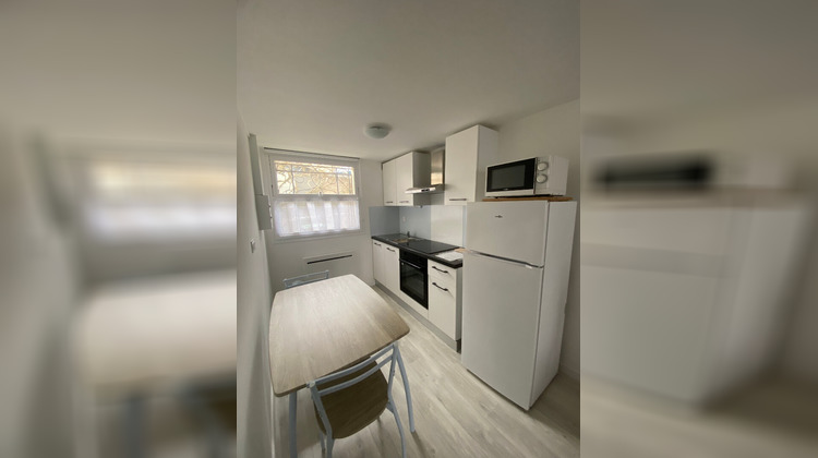 Ma-Cabane - Location Appartement NIORT, 31 m²