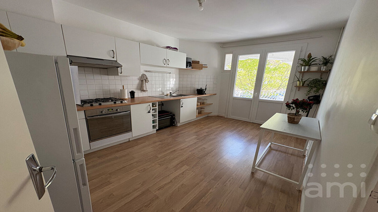 Ma-Cabane - Location Appartement NIORT, 81 m²