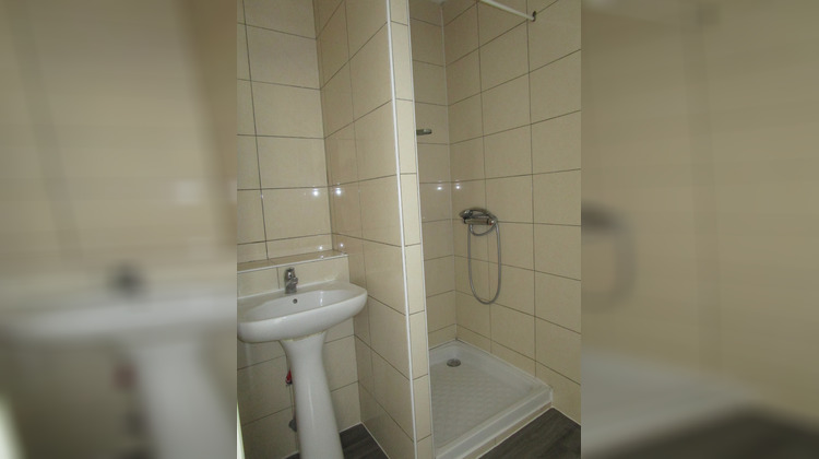Ma-Cabane - Location Appartement NIORT, 30 m²
