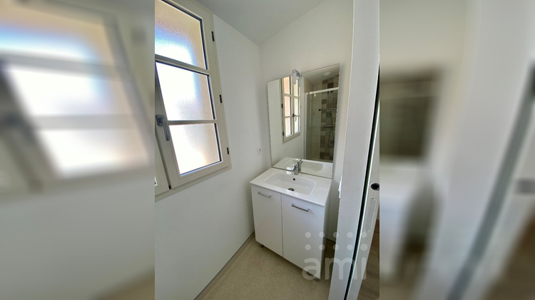 Ma-Cabane - Location Appartement NIORT, 39 m²