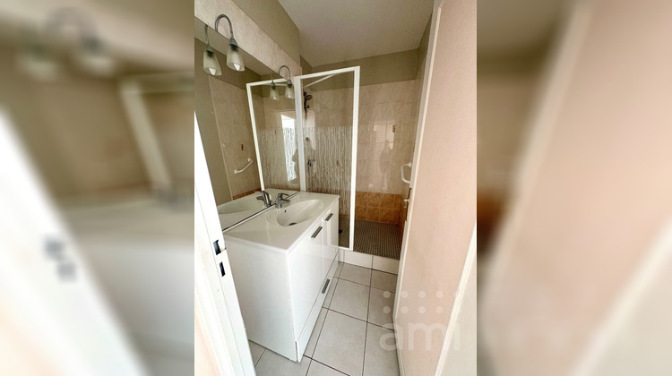 Ma-Cabane - Location Appartement NIORT, 43 m²