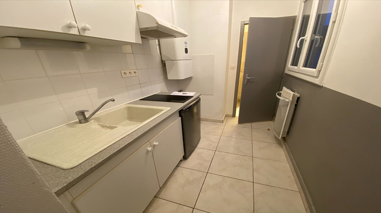 Ma-Cabane - Location Appartement NIORT, 27 m²