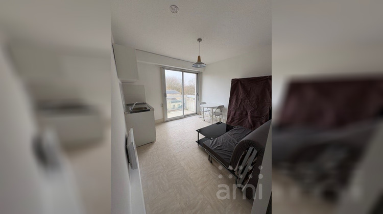 Ma-Cabane - Location Appartement NIORT, 17 m²